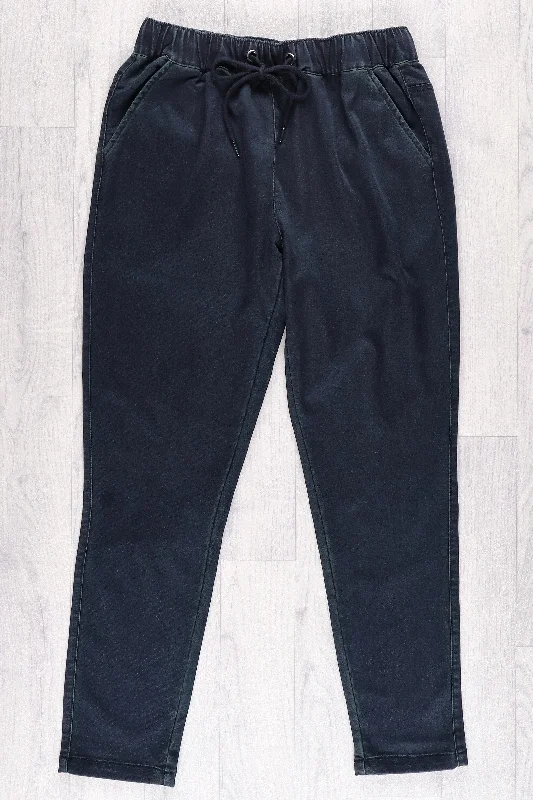 Betty Basics Verity Denim Jogger Indigo Ink