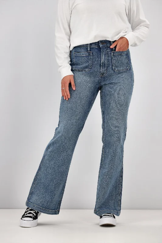 Shine On Label Leo Patch Pocket Flare Jean Indigo