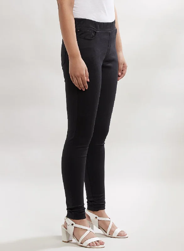 Skin Fit Solid Black Casual Pant