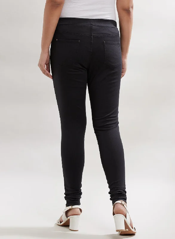 Skin Fit Solid Black Casual Pant